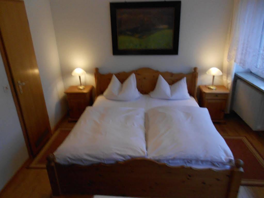 Hotel Adam Саарбрюкен Екстериор снимка